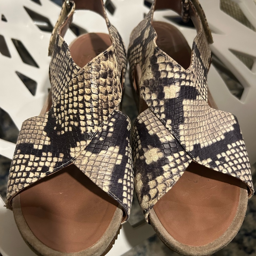 Homer Artisan Snakeskin sandals size 38/8 women.